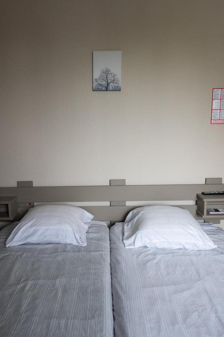 Chez Jostel - Chambre 1 Genay  Eksteriør billede