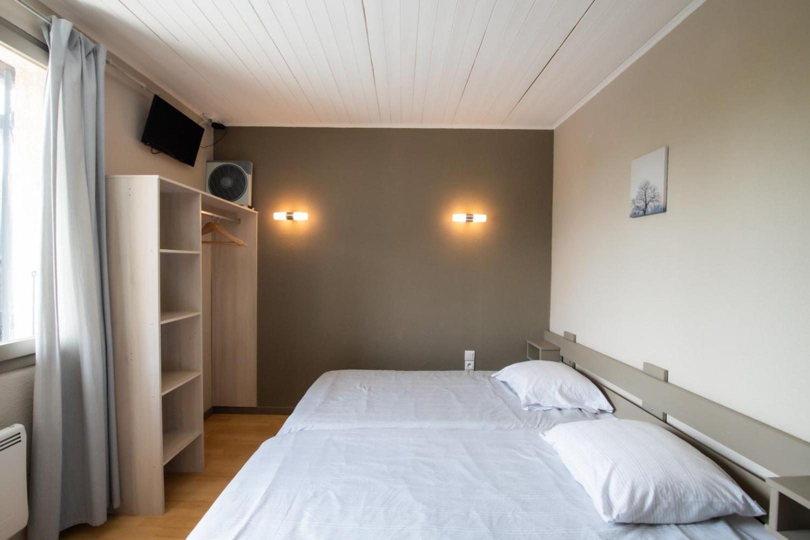 Chez Jostel - Chambre 1 Genay  Eksteriør billede